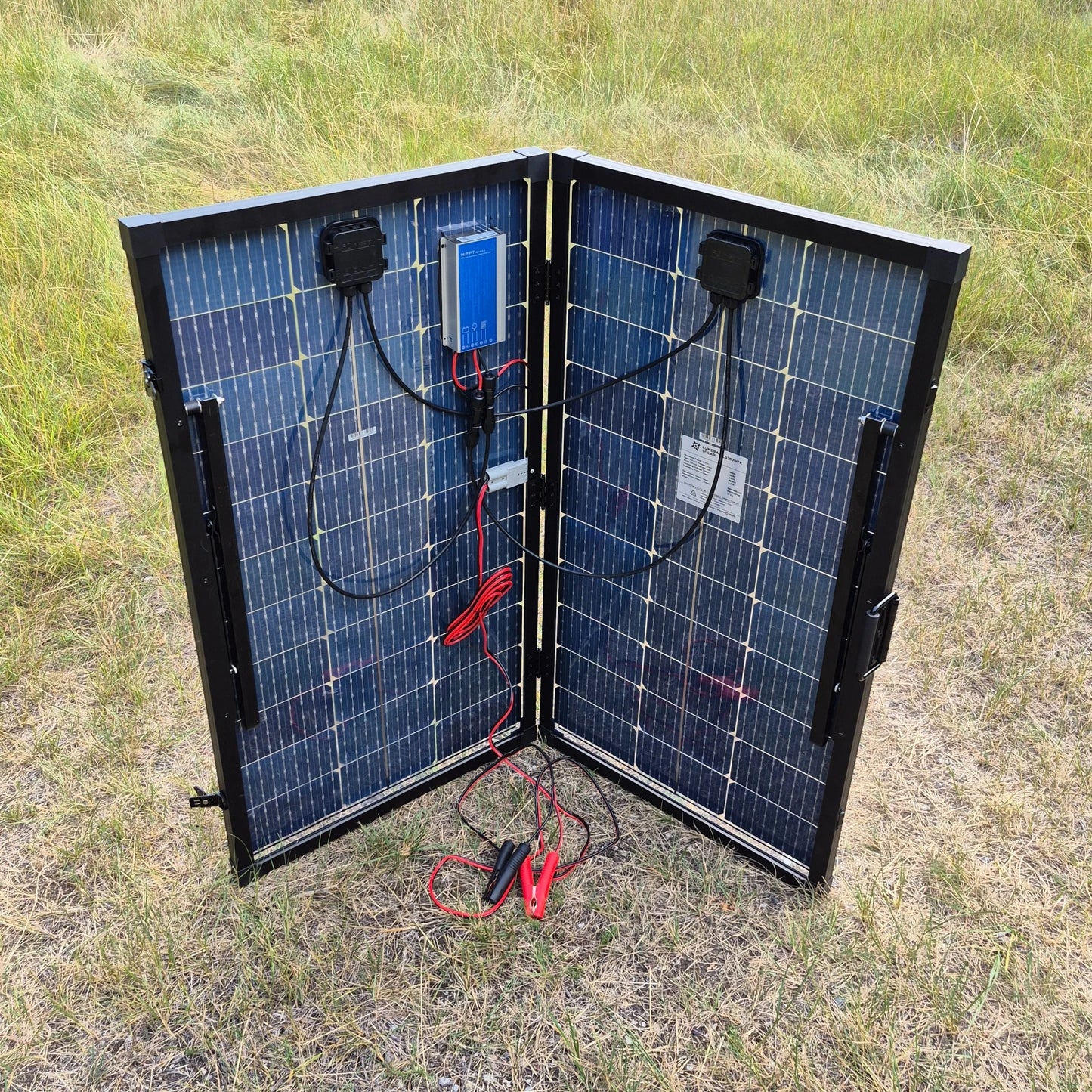 200 Watt Folding Solar Panel Kit w/ MPPT
