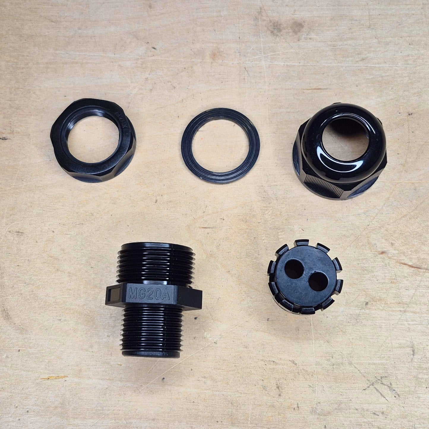 2 Hole Sealing Gland M20