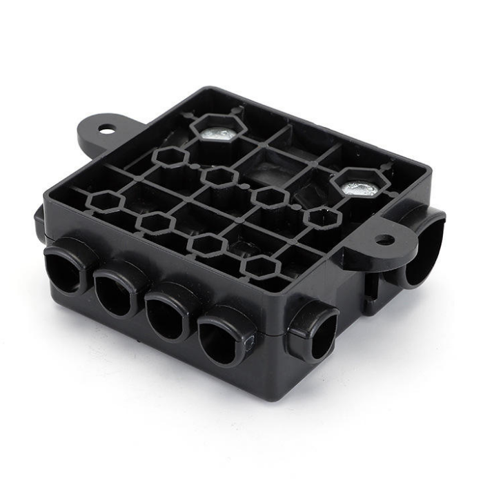 4 MIDI Fuse Distribution Block With 100A Main