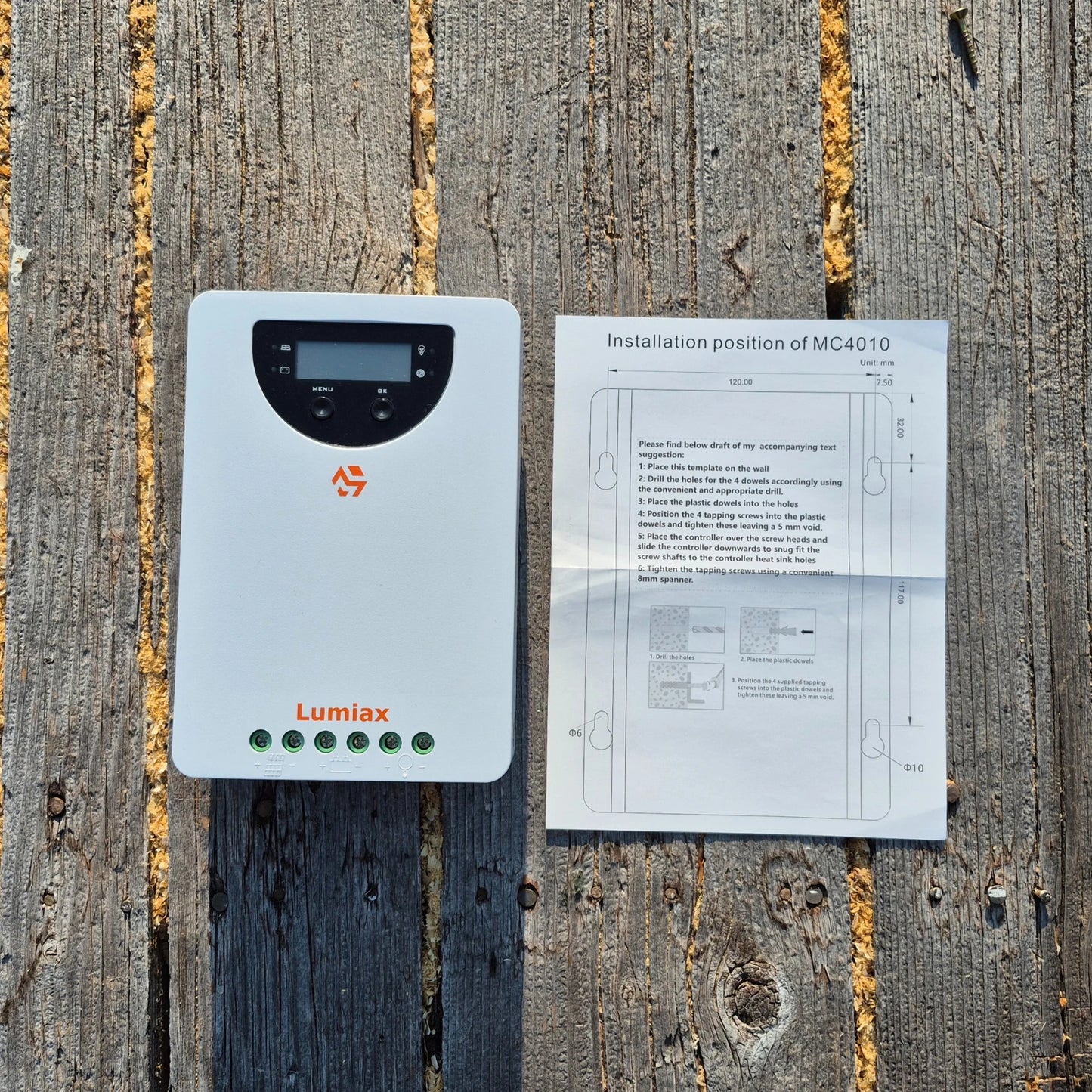 40 Amp MPPT Solar Charge Controller MC4010