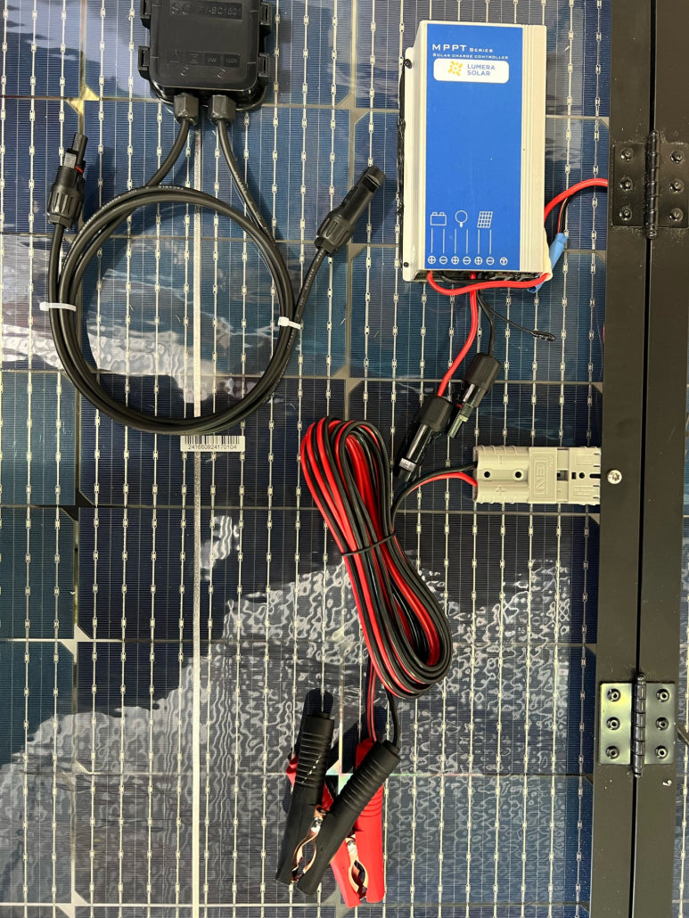 200 Watt Folding Solar Panel Kit
