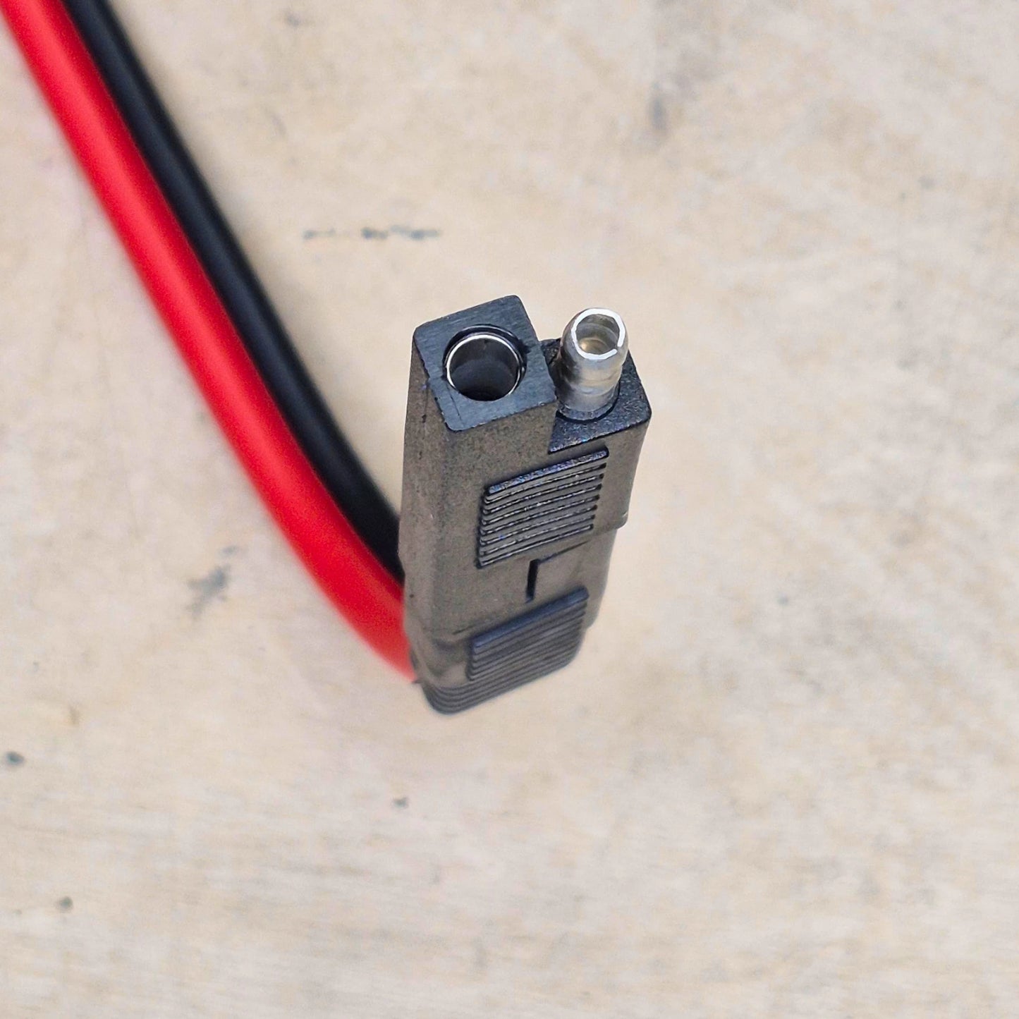 SAE 2 Pin Pigtail w/ Adapter (10 AWG 18")
