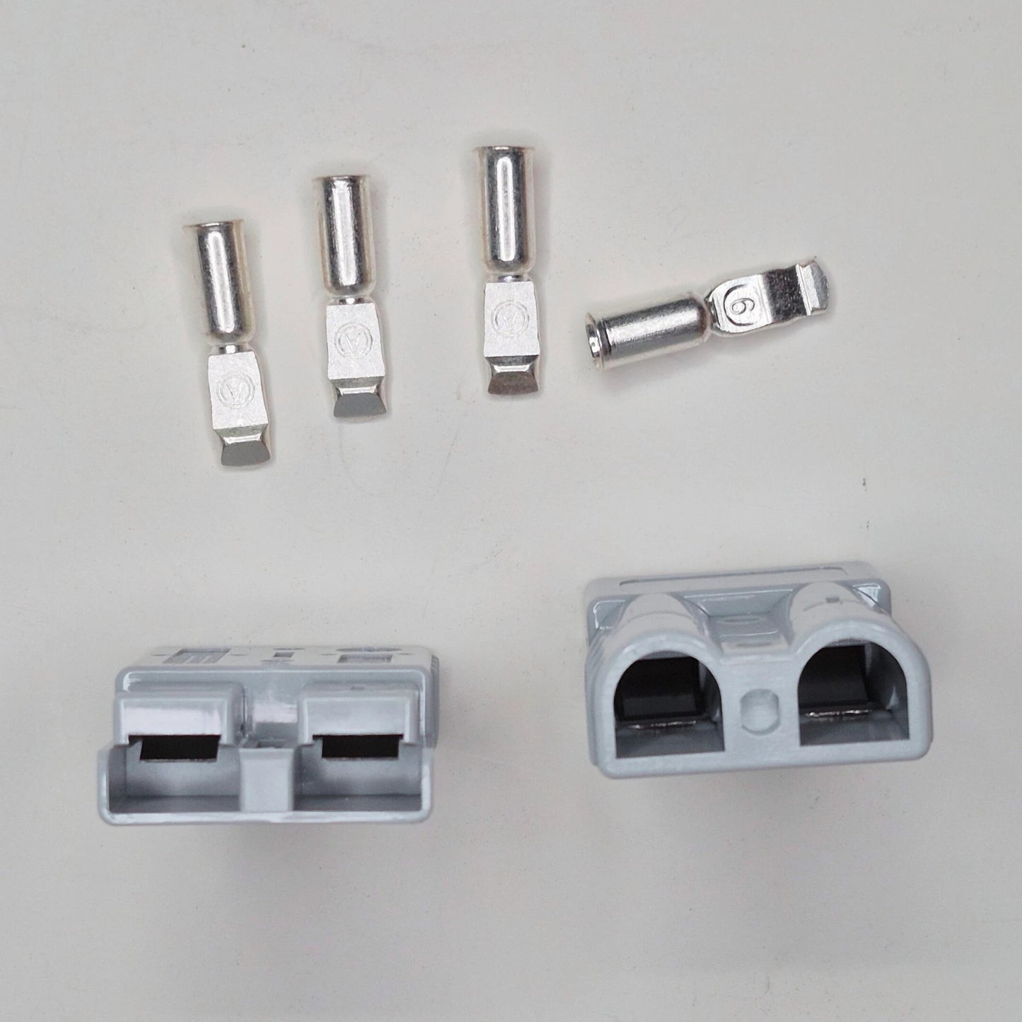 SB50 gray 50A power connector housing with 6awg pins