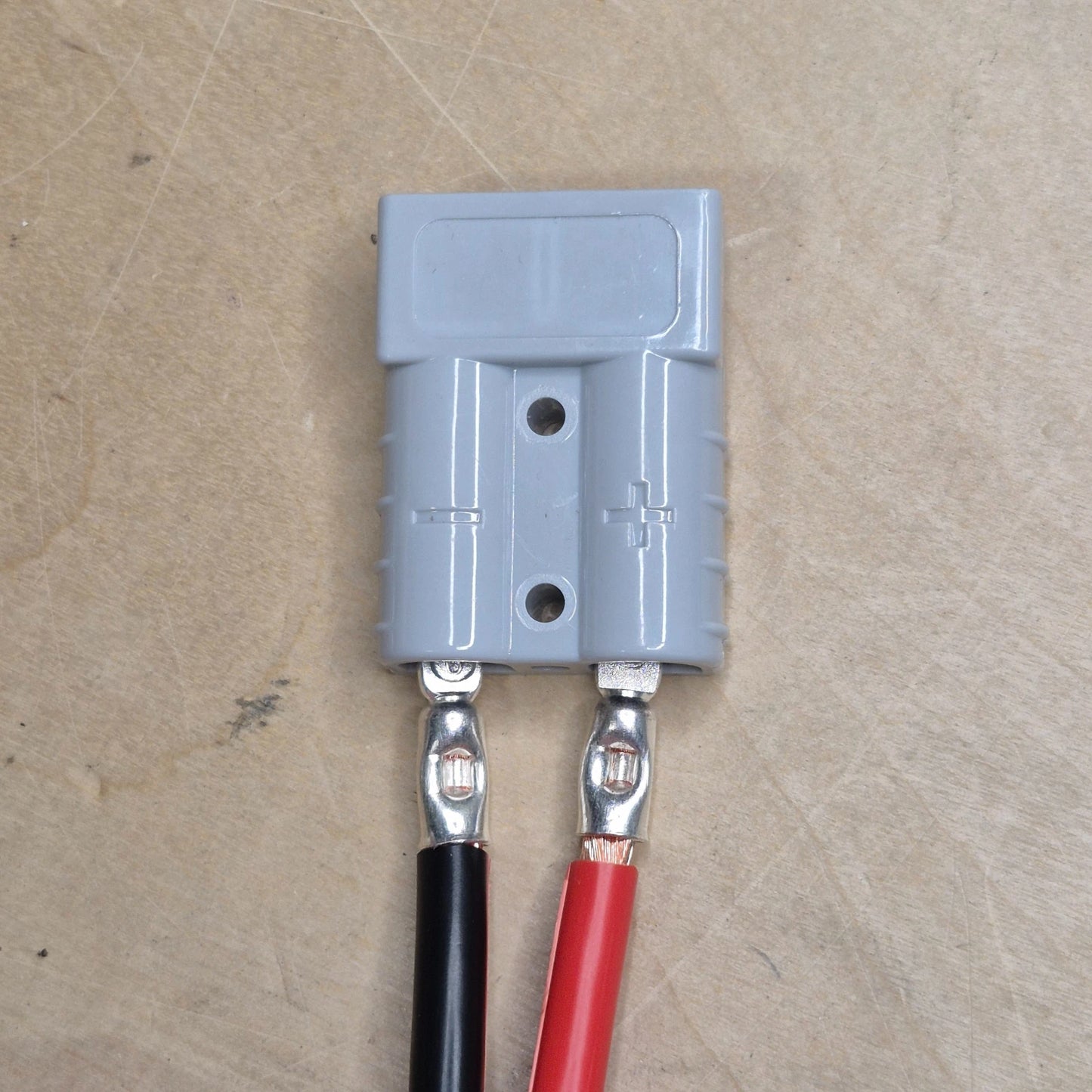 SB50 gray 50A power connector housing with 6awg pins