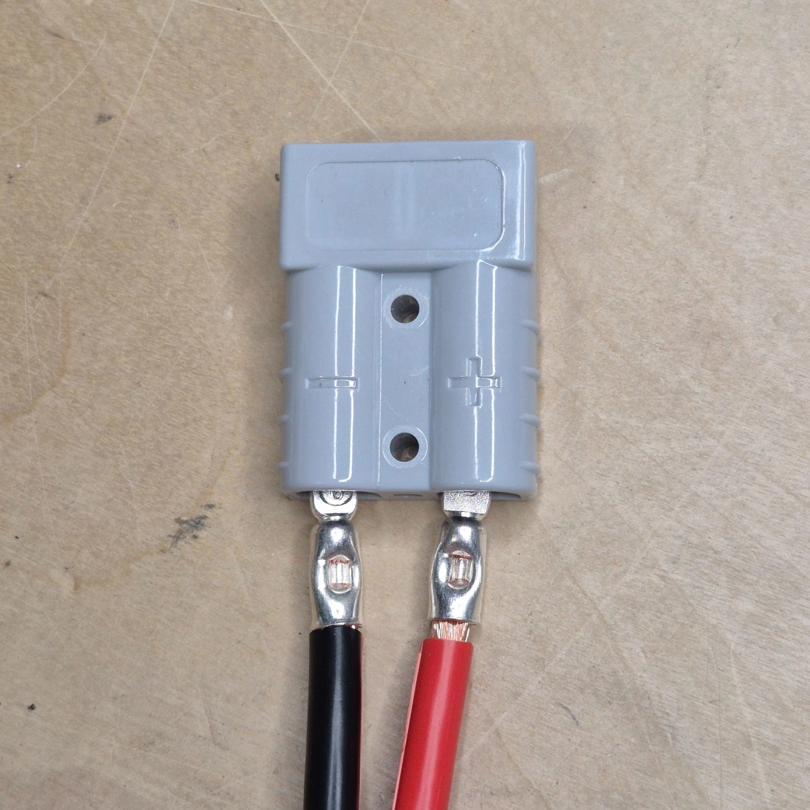 SB50 gray 50A power connector housing with 6awg pins